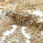 La largeur nuptiale du tissu 140cm de dentelle d'or écologique de 1 yard de longueur a perlé lourd