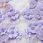 Le tissu brodé/pourpre de dentelle de la fleur 3D lacent le polyester matériel pour la robe de soirée