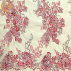 Le rose net français 3D de tissu de dentelle de Tulle fleurit la broderie pour la robe habillée