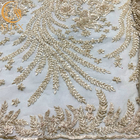 La robe l'épousant nigérienne blanche a perlé la longueur du tissu 91.44Cm de dentelle
